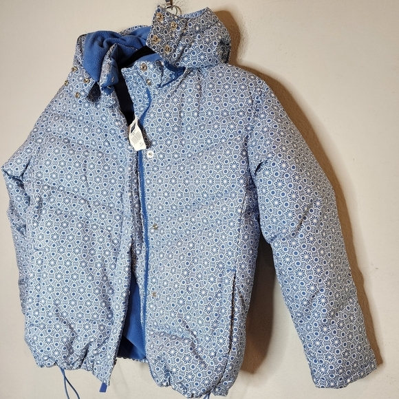 NWT Gap Kids Down Puffer Coat. Blue white floral. Size XL (12). - Picture 11 of 15
